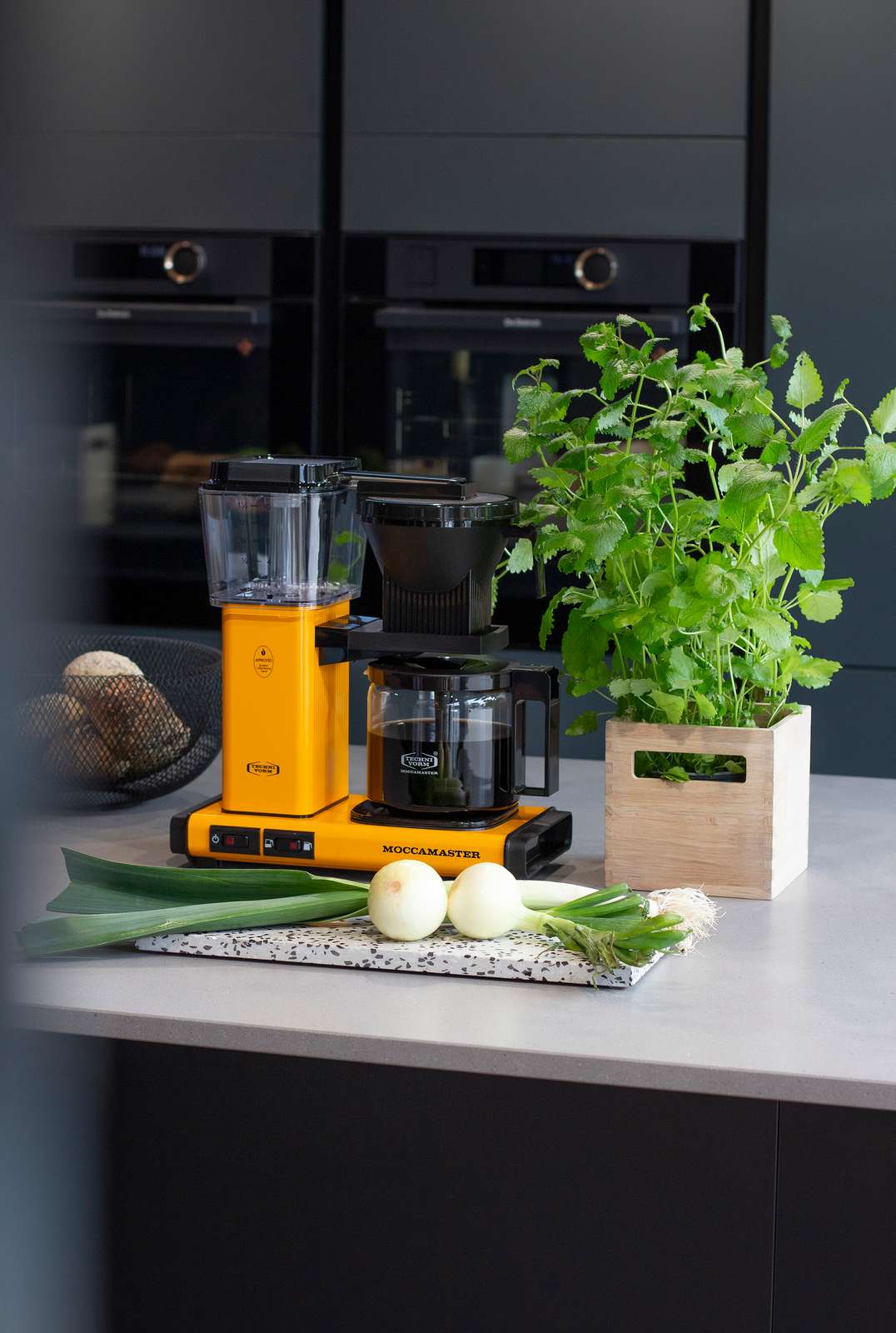 Moccamaster Optio Yellow Pepper